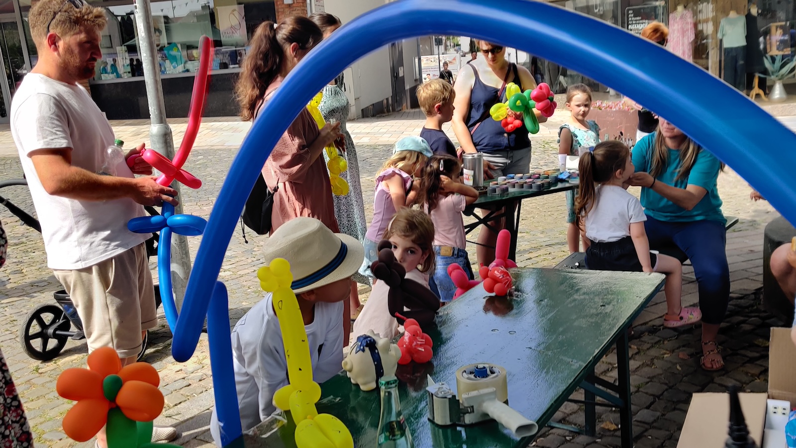 Kinderfest verwandelt Steinheims Innenstadt in ein Spieleparadies