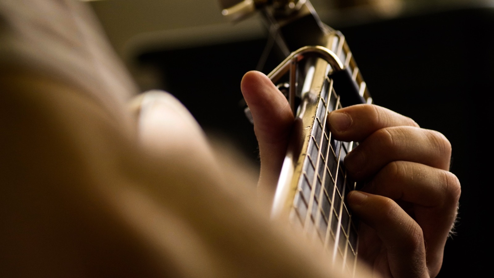 Volkwin Müller bringt Beatles-Feeling nach Schwalenberg – Konzertlesung mit Lennon und Voormann